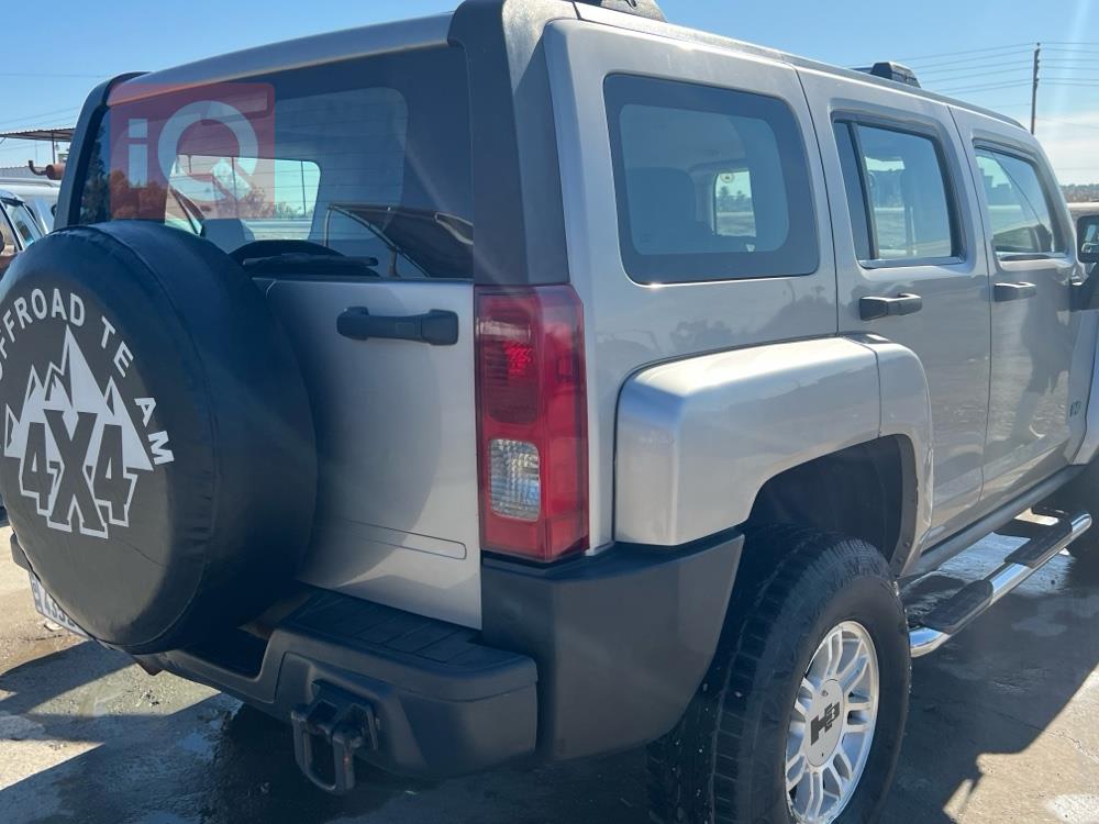 Hummer H3